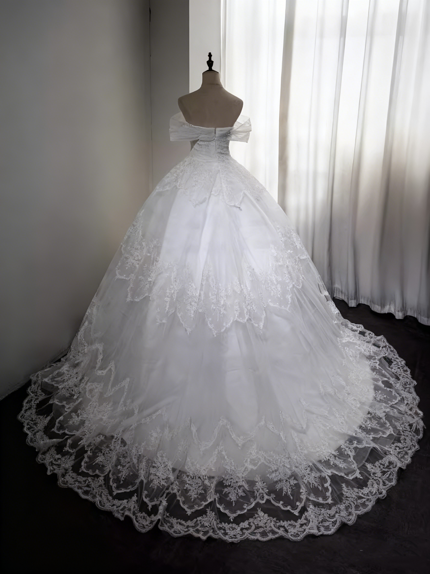 New Design Wedding Dress Off Shoulder Tulle Lace Wedding Dress  D3897