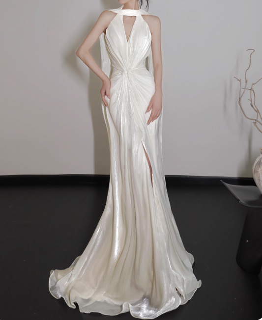 Minimalist Wedding Dress Halter Pleated Mermaid Wedding Dress   D3921