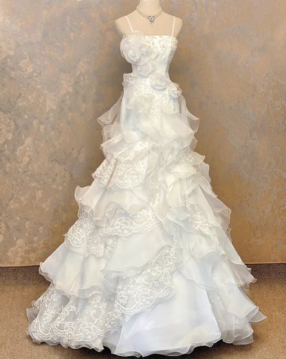 Retro Wedding Dress Spaghetti Straps Tiered Wedding Dress   D3947