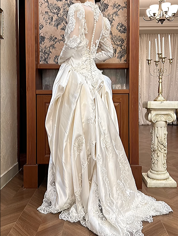 Vintage Wedding Dress Sweetheart Pleated Wedding Dress  D3978