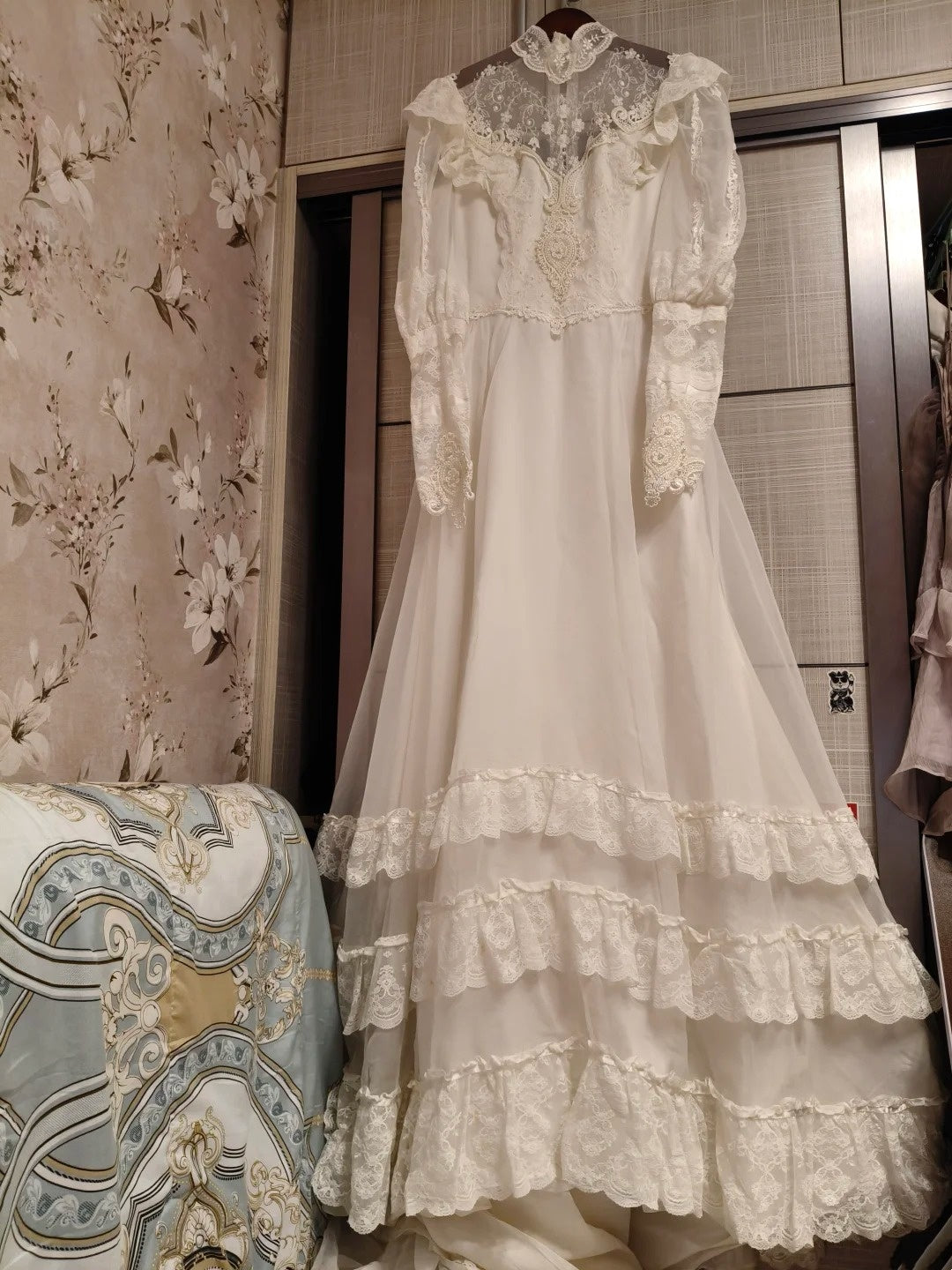 Retro Wedding Dress High Collar Tulle Wedding Dress  D3995