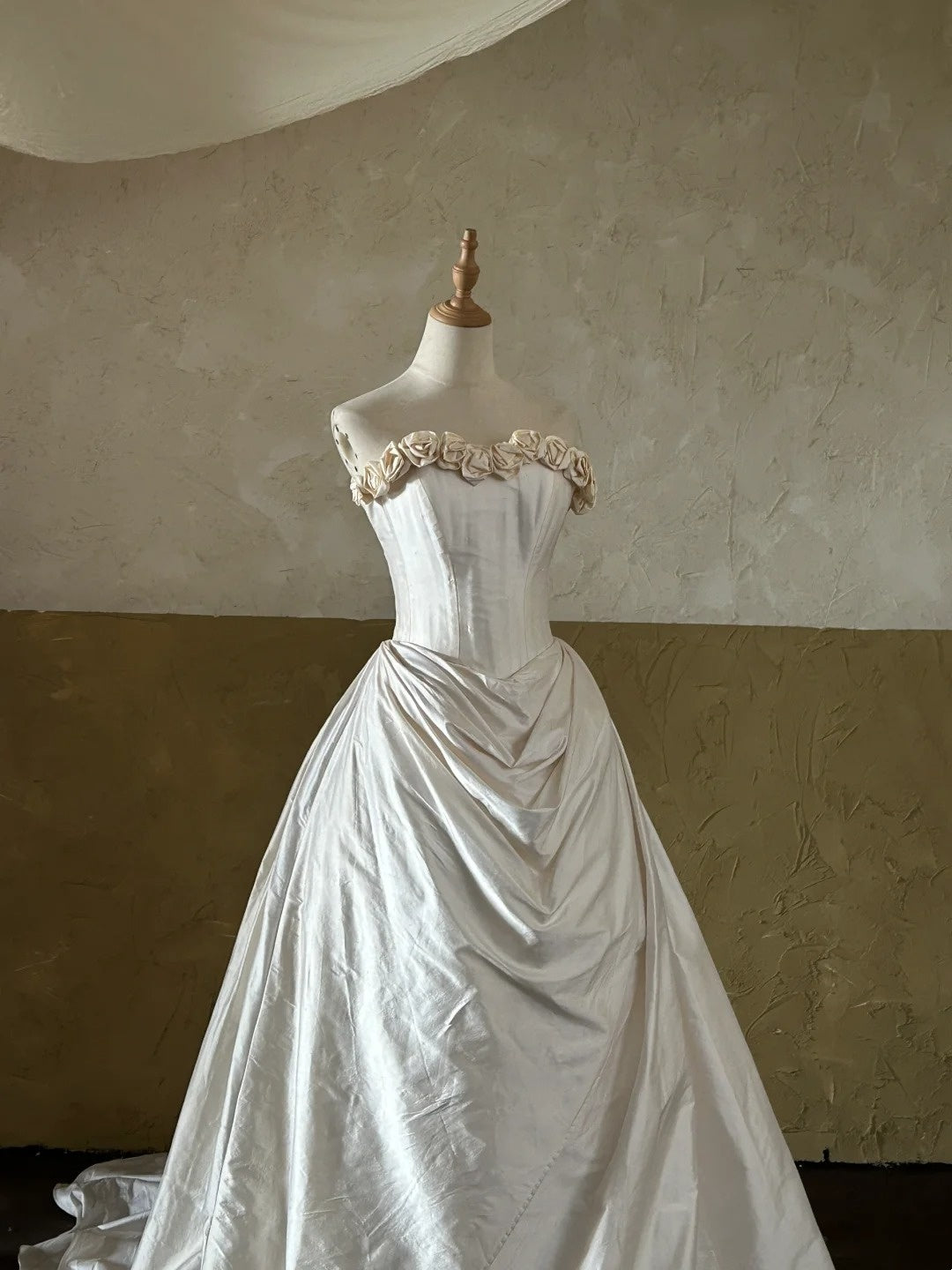 Minimalist Wedding Dress Strapless Pleated Wedding Dress  D3998