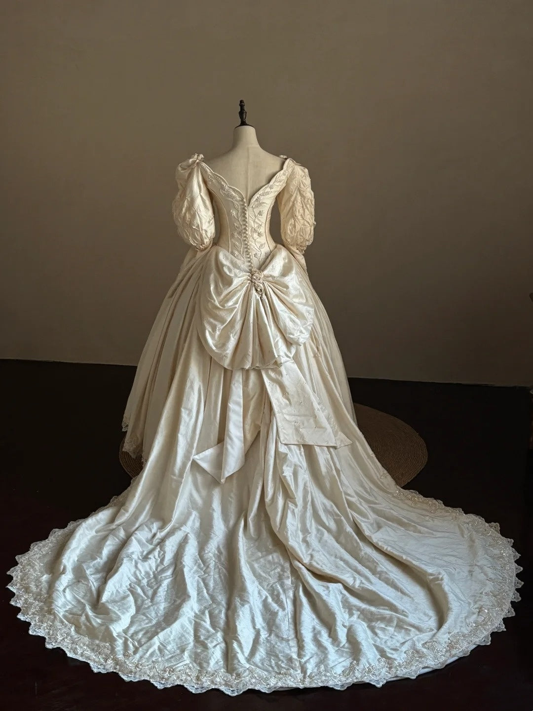 Vintage Wedding Dress Asymmetrical Neck Pleated Wedding Dress  D3999