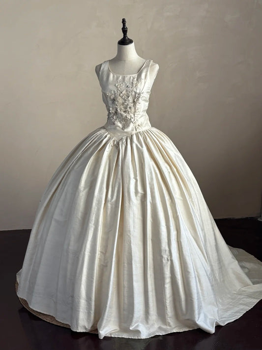 Elegant Wedding Dress Straps Pleated Wedding Dress  D4001