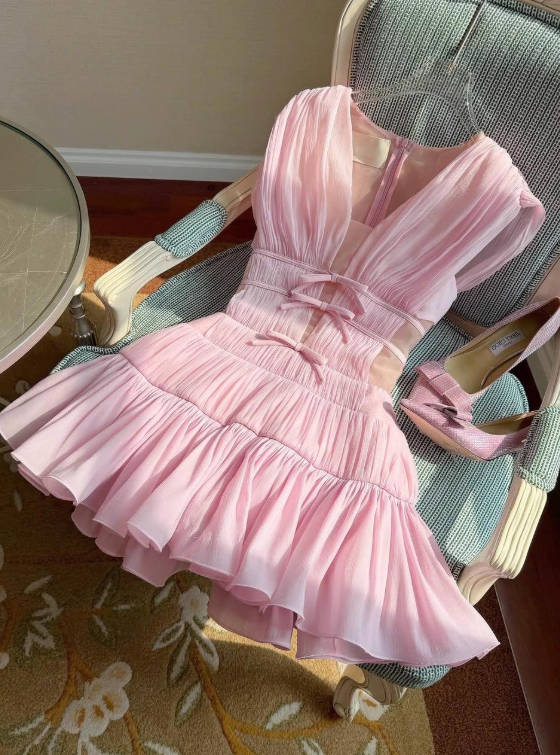 Robe de soirée courte plissée à bretelles spaghetti, tenue de soirée d'anniversaire, robe de cocktail D3339