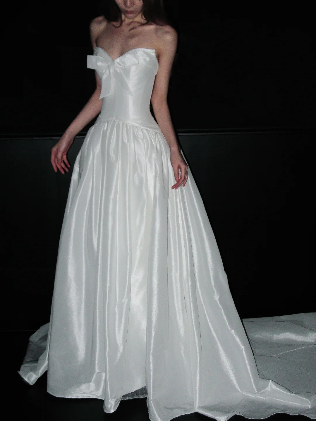 Robe de mariée beauté A-Line, décolleté en cœur, plissée, D3302