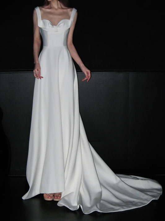 Minimalist Wedding Dress Sweetheart Pleated Wedding Dress   D4081