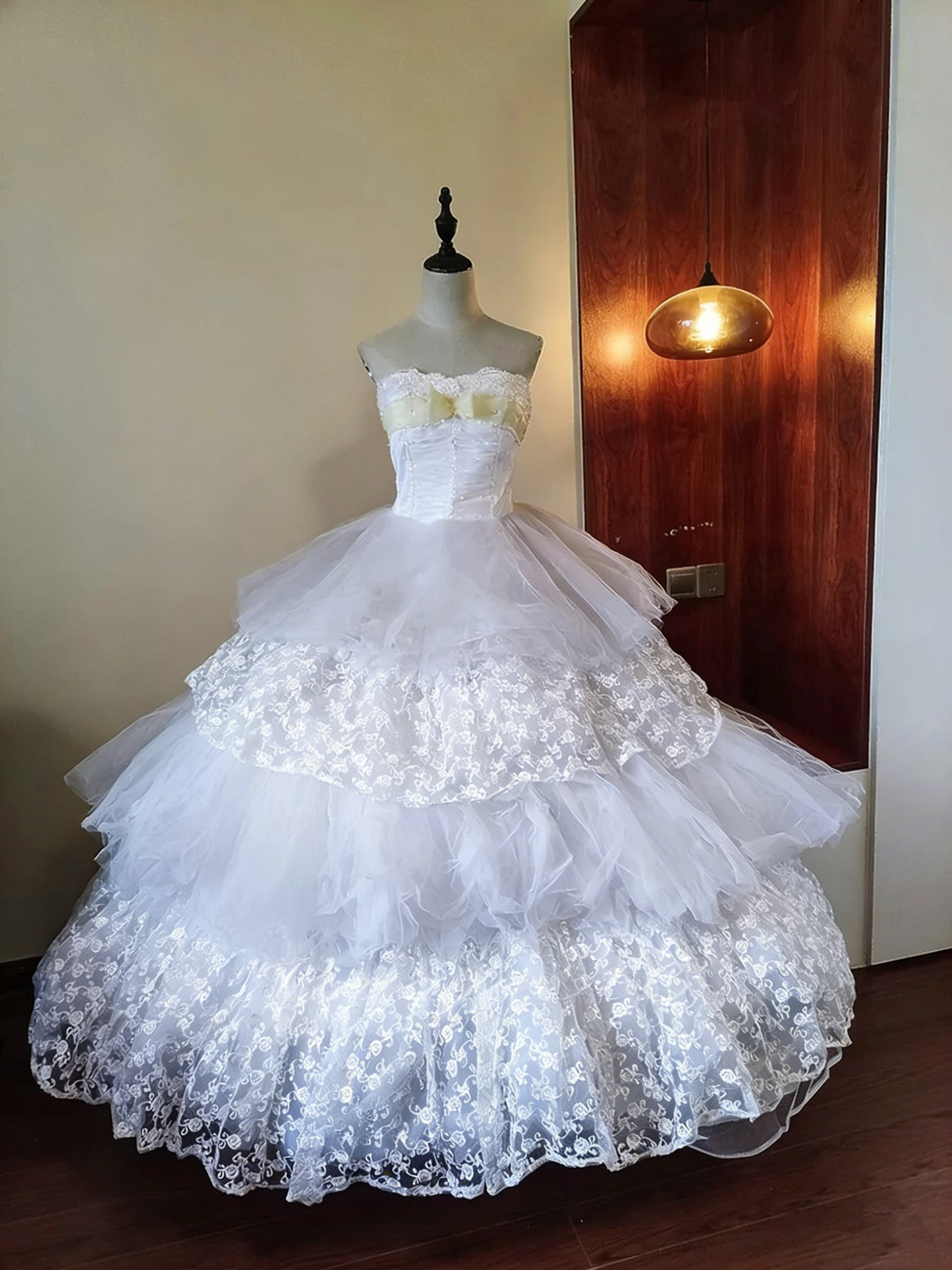 Beauty Prom Dress Strapless Tulle Lace Ball Gown Birthday Party Outfits Evening Dress Sweet 16 Dress     D4094