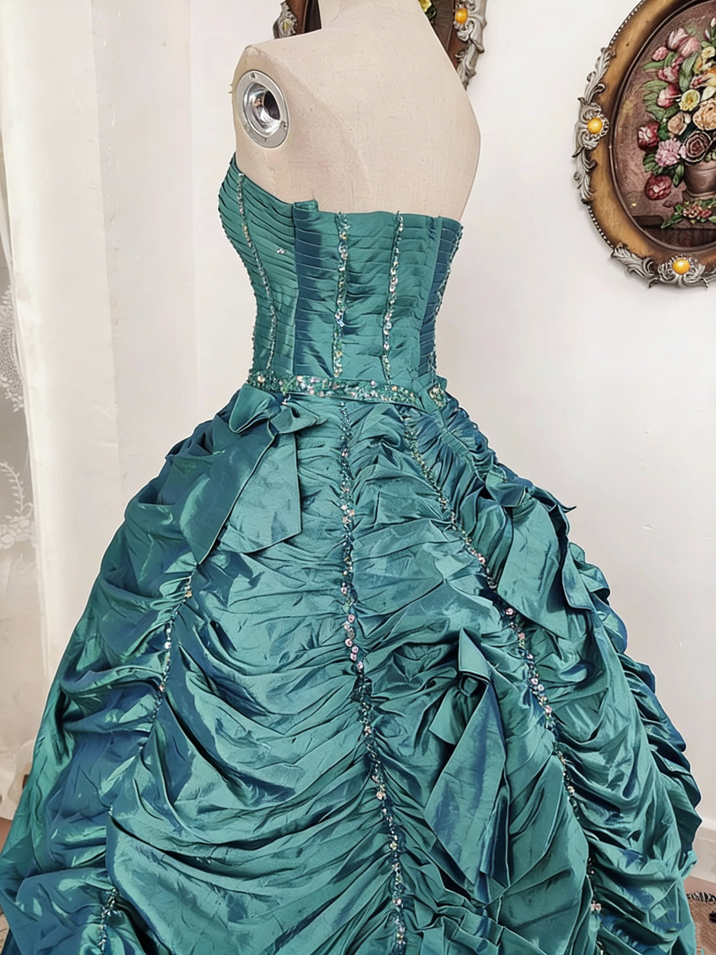 Beauty Prom Dress Strapless Pleated Ball Gown Evening Dress Quinceanera Dress Birthday Party Dress  D4098