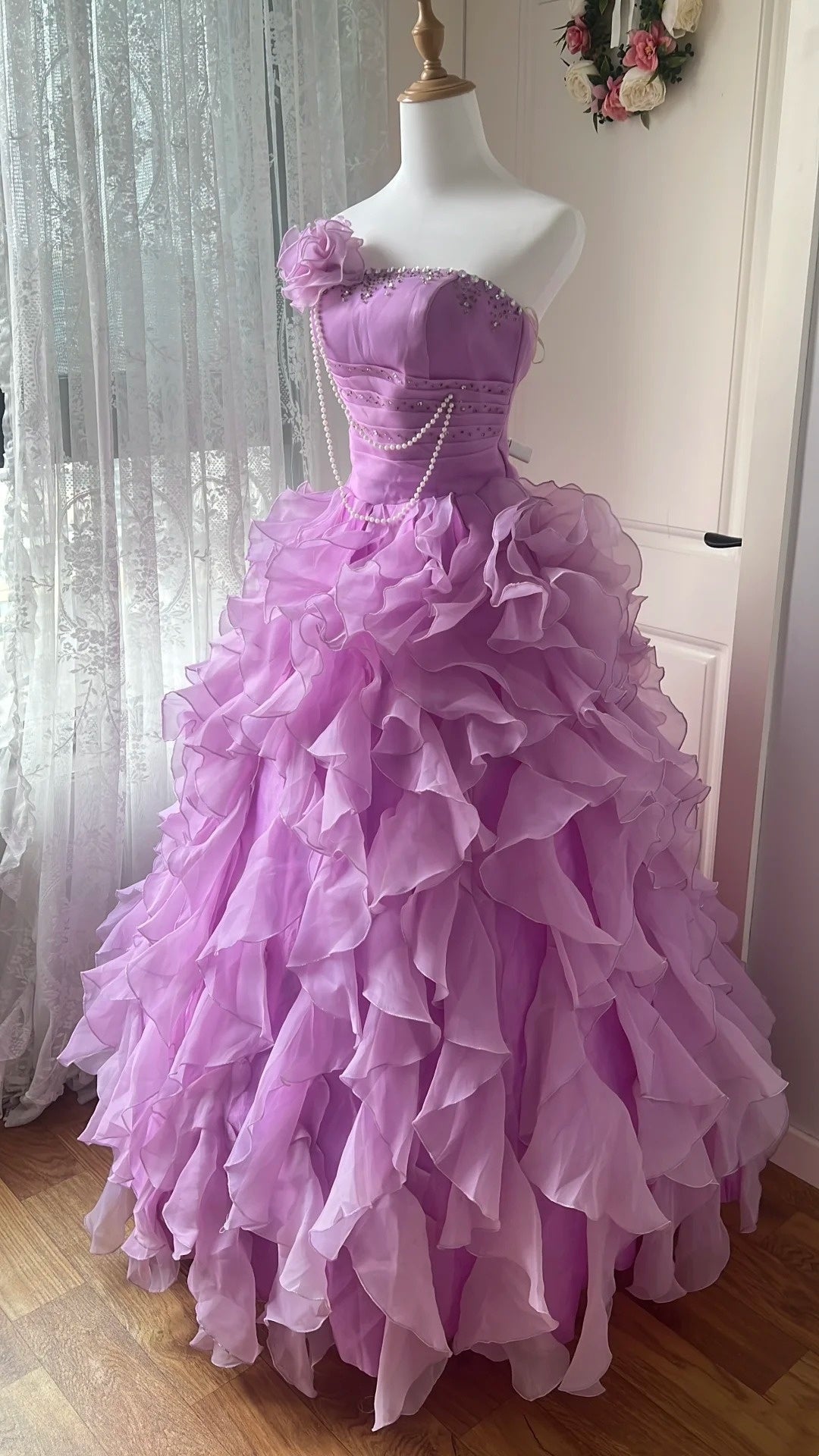 Beauty Prom Dress Light Purple Strapless Ruffle Pleated Ball Gown Evening Dress Sweet 16 Dress     D4112