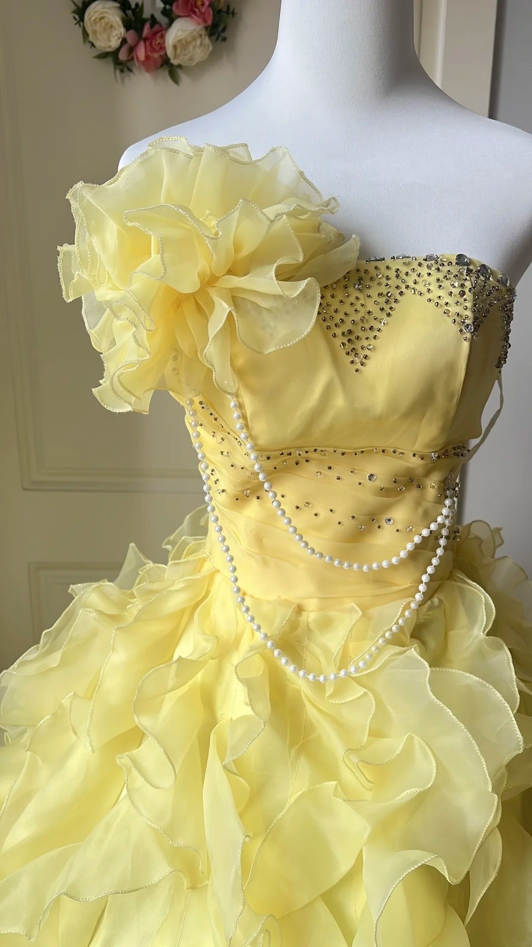 Sweet Prom Dress Light Yellow Strapless Ruffle Ball Gown Evening Dress Quinceanera Dress     D4113