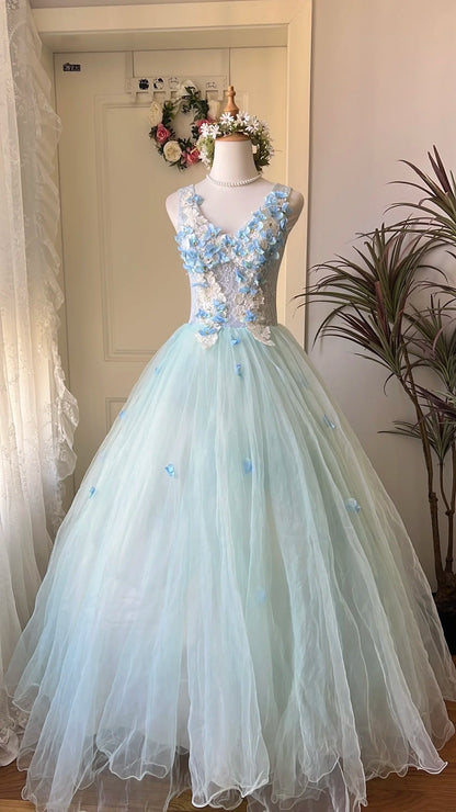 New Design Prom Dress V-neck Pleated Tulle Ball Gown Evening Dress Quinceanera Dress   D4123