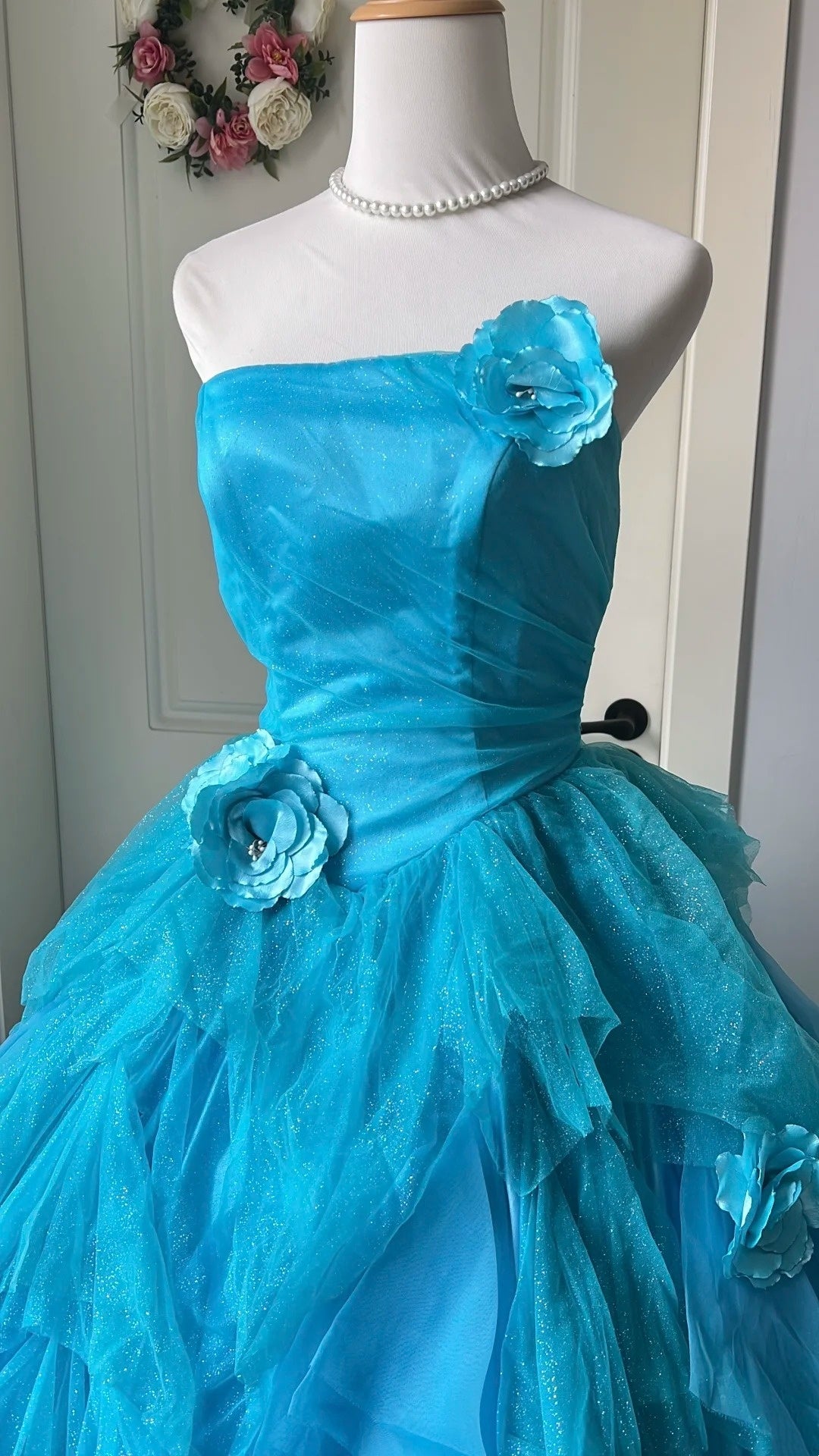 Charming Prom Dress Strapless Pleated Tulle Ball Gown Evening Dress Quinceanera Dress       D4134