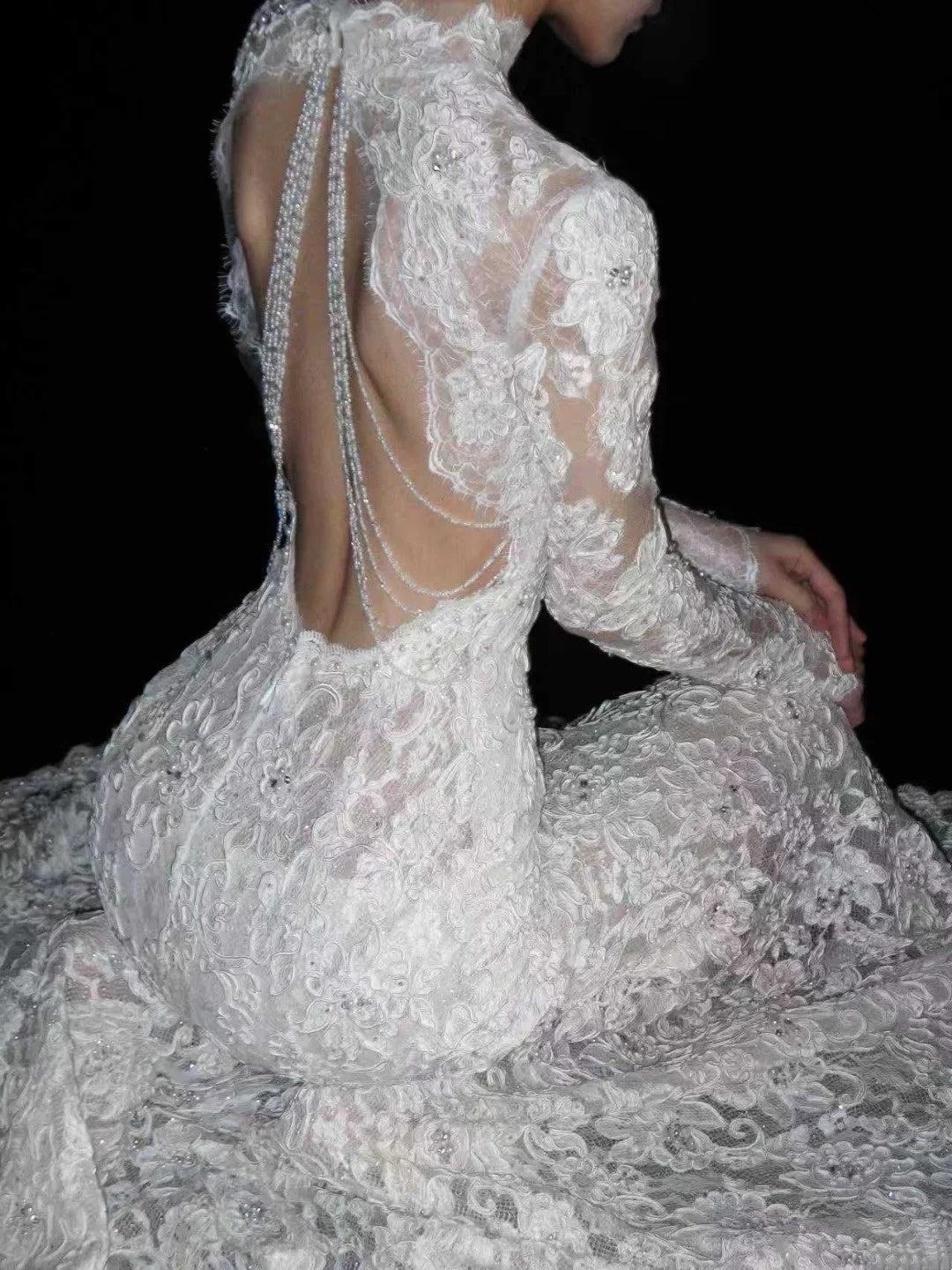 Elegant Wedding Dress Crew Neck Backless Long Sleeves Mermaid Wedding Dress  D4142