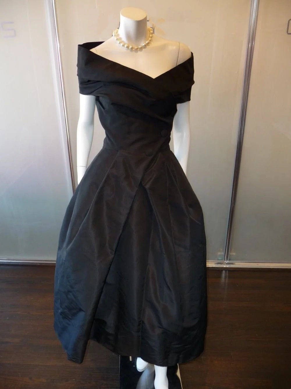 Elegant Prom Dress Black Asymmetrical Neck Pleated Evening Dress Gala Dress Formal Dress  D4151