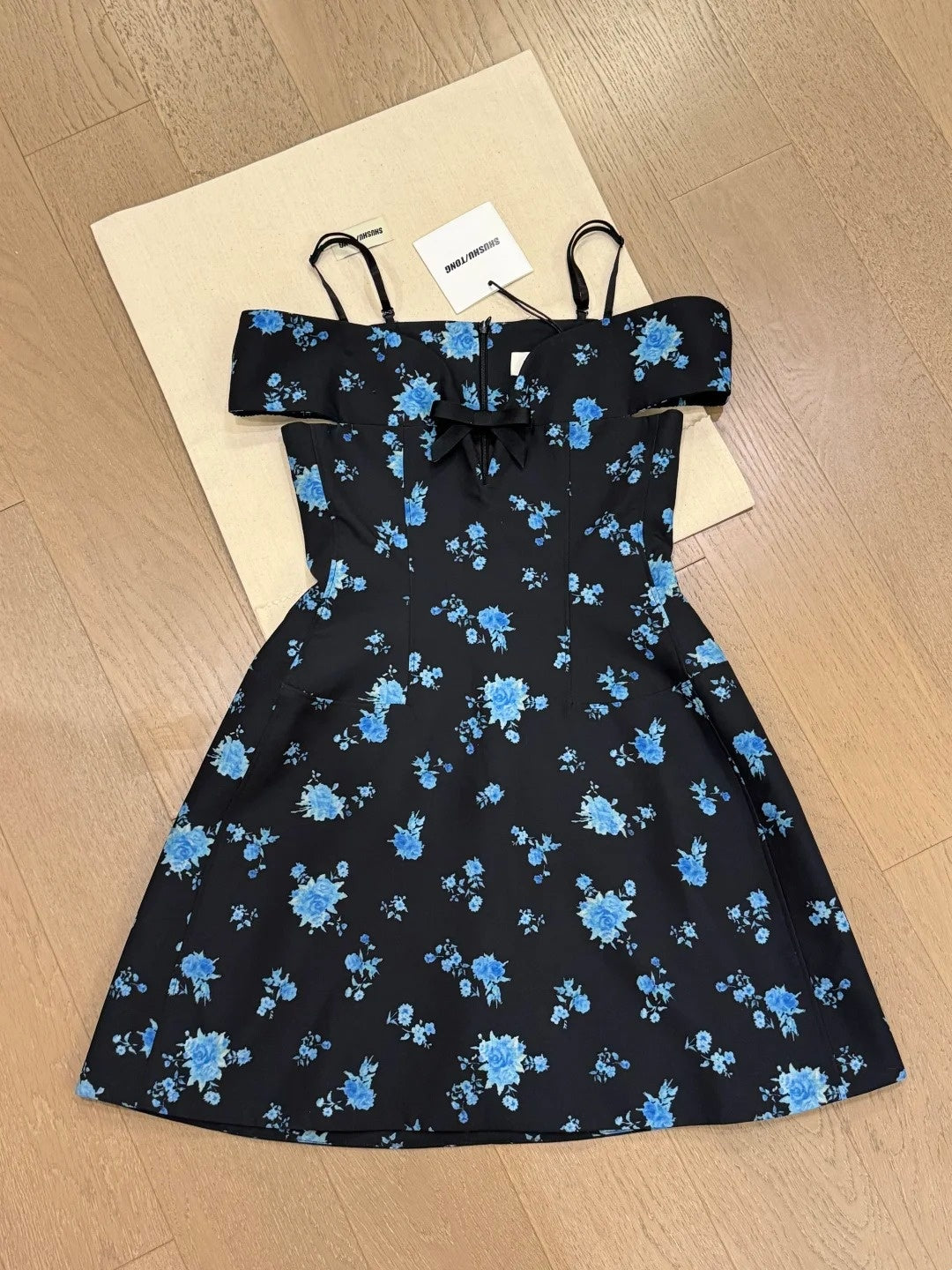 Stunning Homecoming Dress A Line Spaghetti Straps Print Short Prom Dress Birthday Party Dress Cocktail Dress    D4177