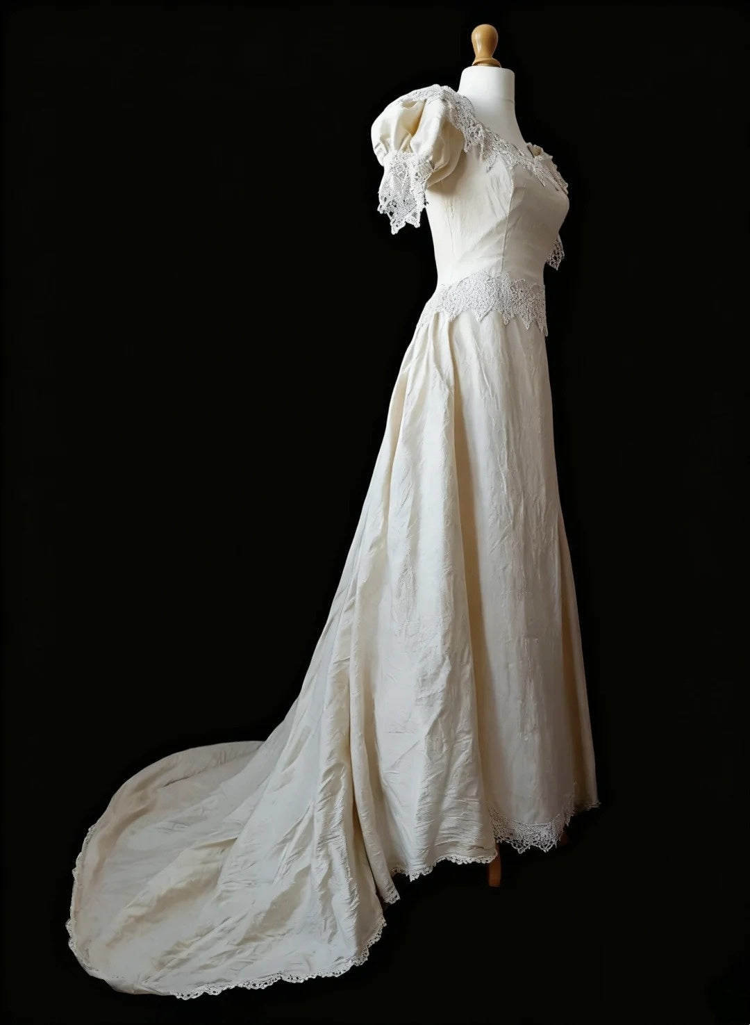 Beauty Brautkleid A-Linie Herzausschnitt Plissee Brautkleid D3302