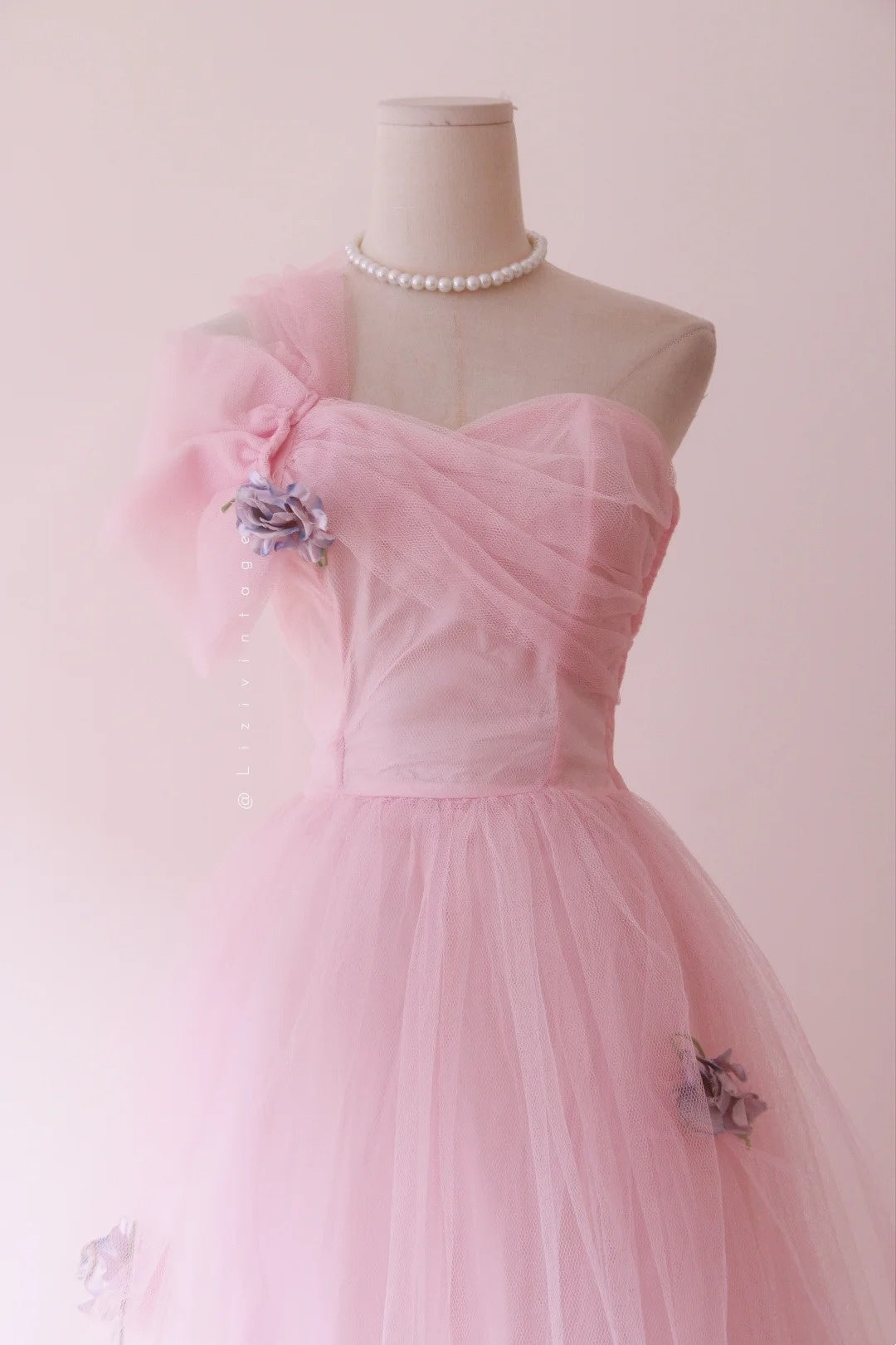 Hot Sale Prom Dress Light Pink Asymmetrical Neck Tulle Evening Dress Gala Dress Party Dress  D4247