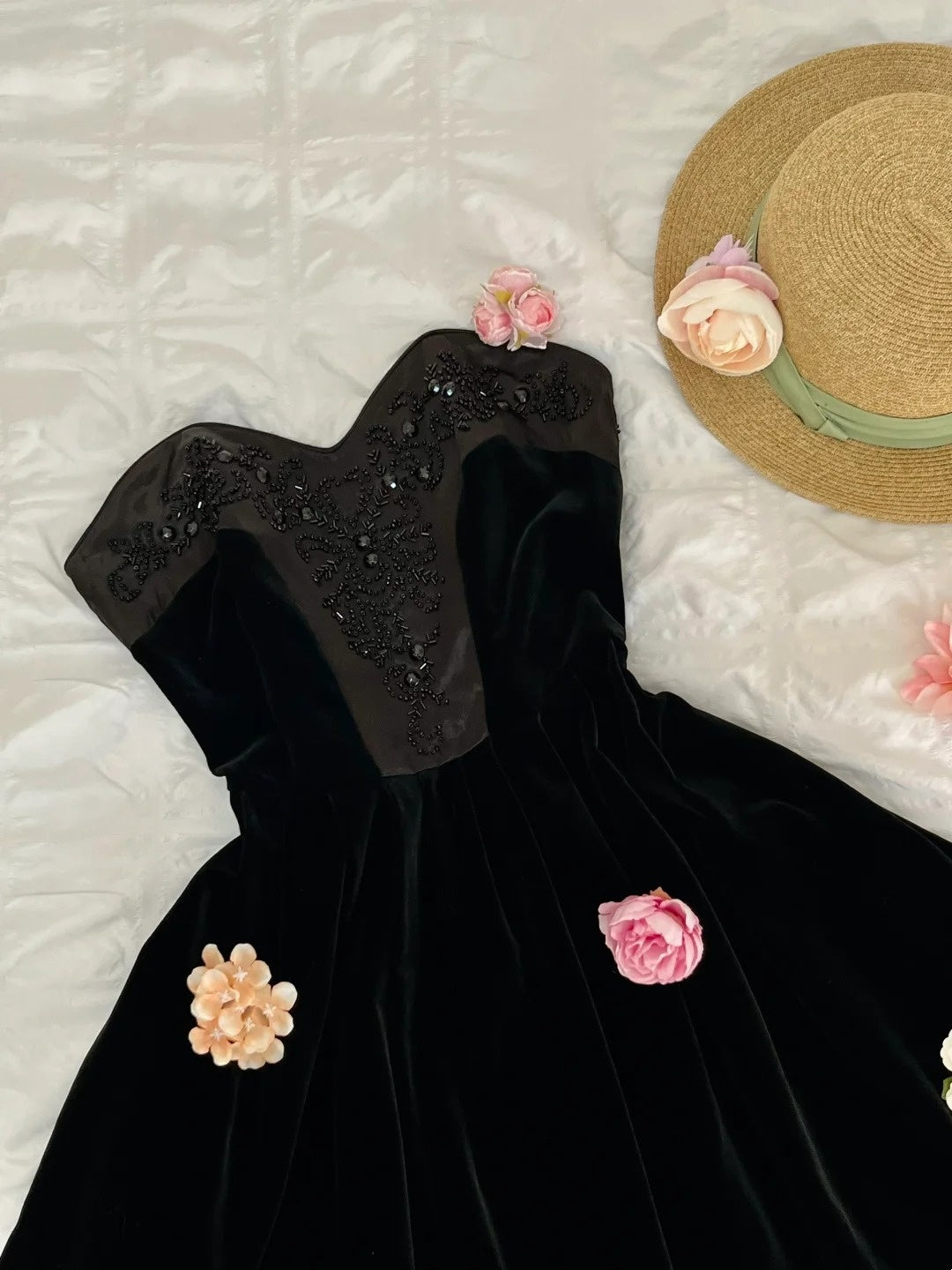 New Arrival Homecoming Dress Black Sweetheart Flower Pleated Short Prom Dress Birthday Party Dress Cocktail Dress    D4265