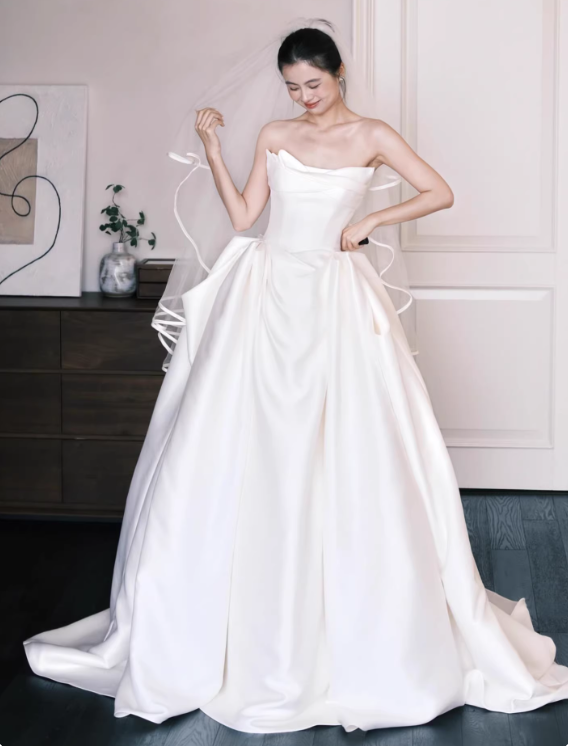Beauty Brautkleid A-Linie Herzausschnitt Plissee Brautkleid D3302