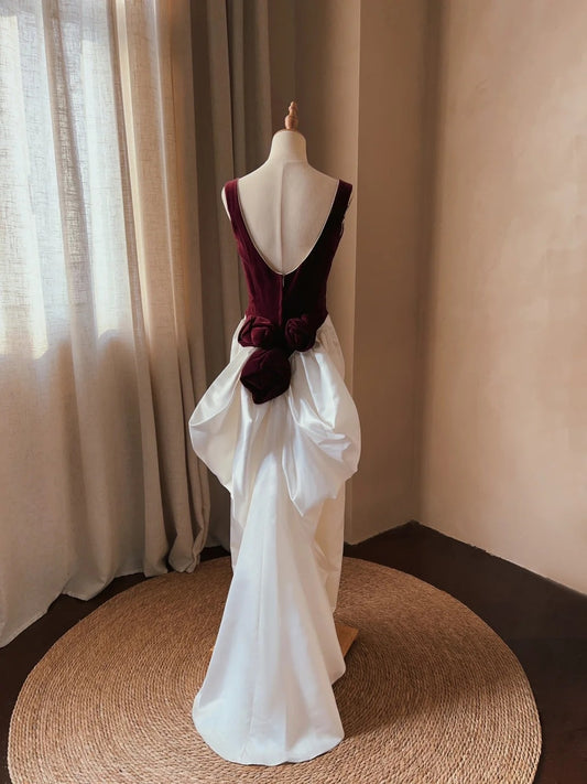 Retro Wedding Dress Crew Neck Backless Wedding Dress  D4345