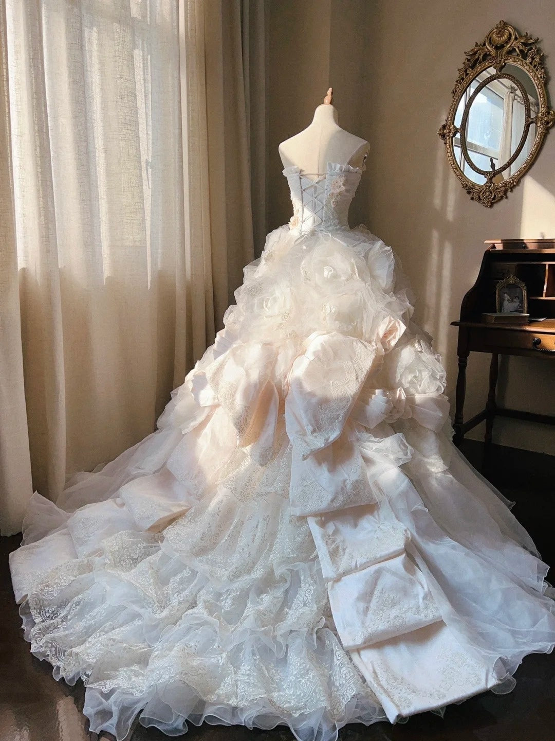 Robe de mariée beauté A-Line, décolleté en cœur, plissée, D3302