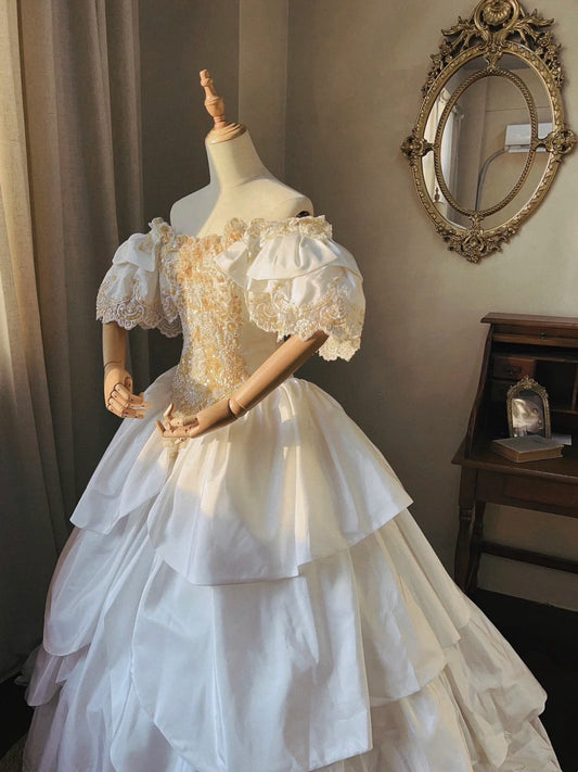 Vintage Wedding Dress Off Shoulder Tiered Pleated Wedding Dress  D4352