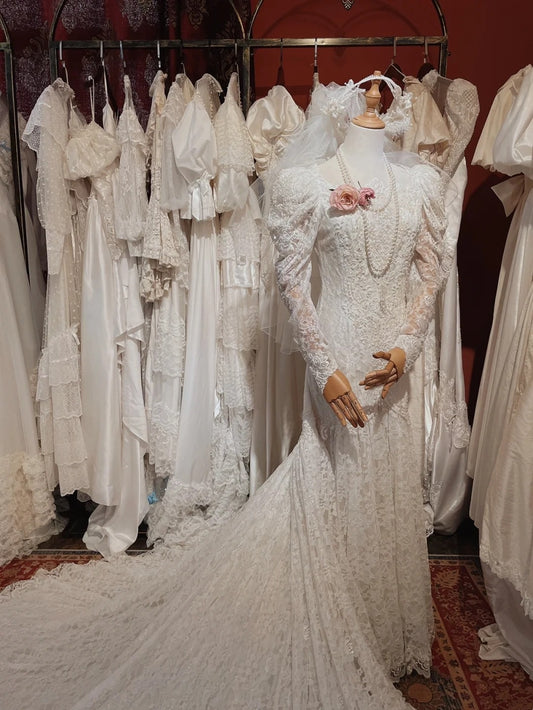 Vintage Wedding Dress Asymmetrical Neck Long Sleeves Mermaid Wedding Dresses   D4367