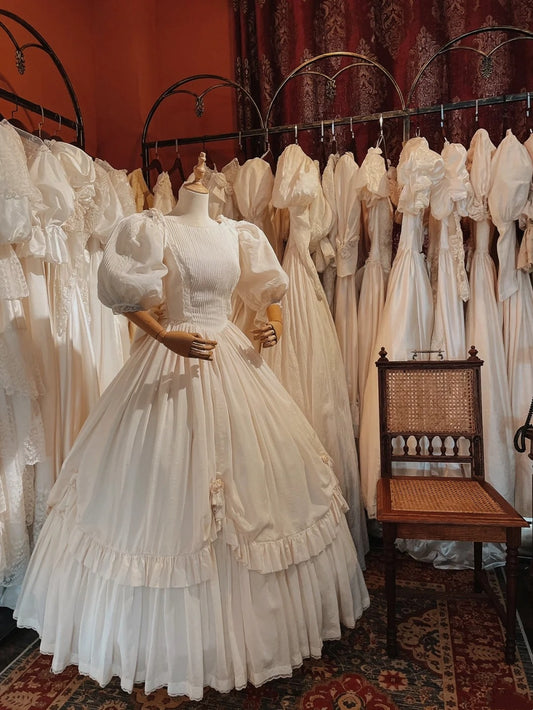 Retro Wedding Dress Crew Neck Pleated Wedding Dress  D4376