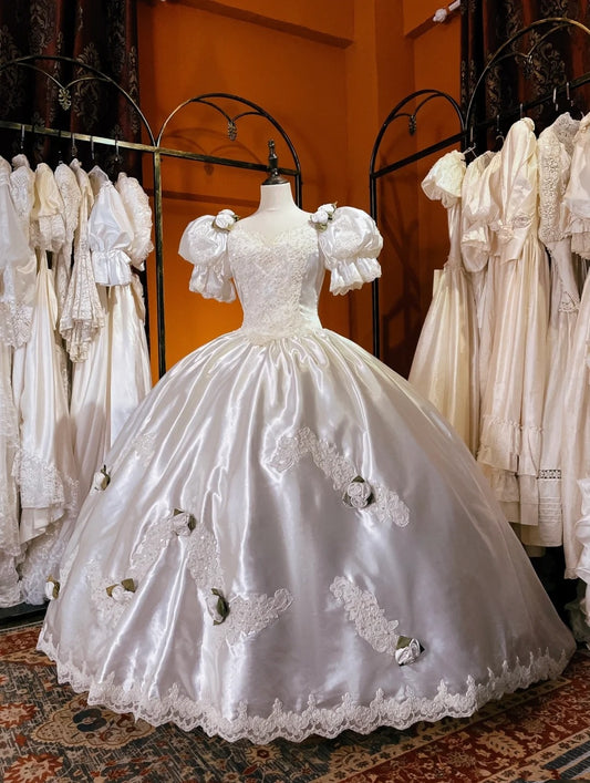 Vintage Wedding Dress V-neck Pleated Wedding Dress  D4377