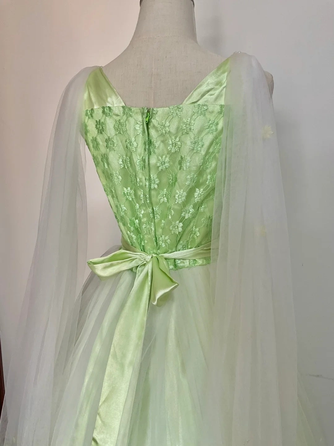 Glänzendes Ballkleid mit herzförmigem Pailletten-Meerjungfrauen-Abendkleid, Galakleid, Geburtstagspartykleid, D3415