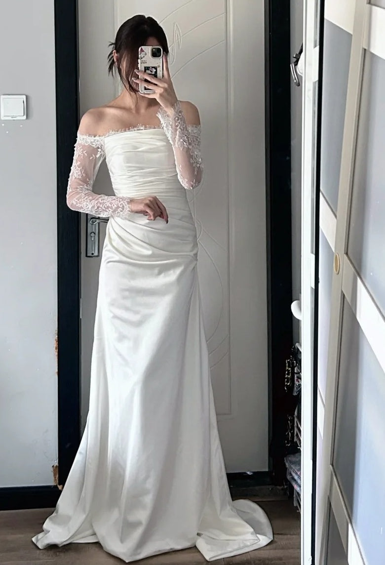 Elegant Wedding Dress Off Shoulder Pleated Long Sleeves Wedding Dress  D4495
