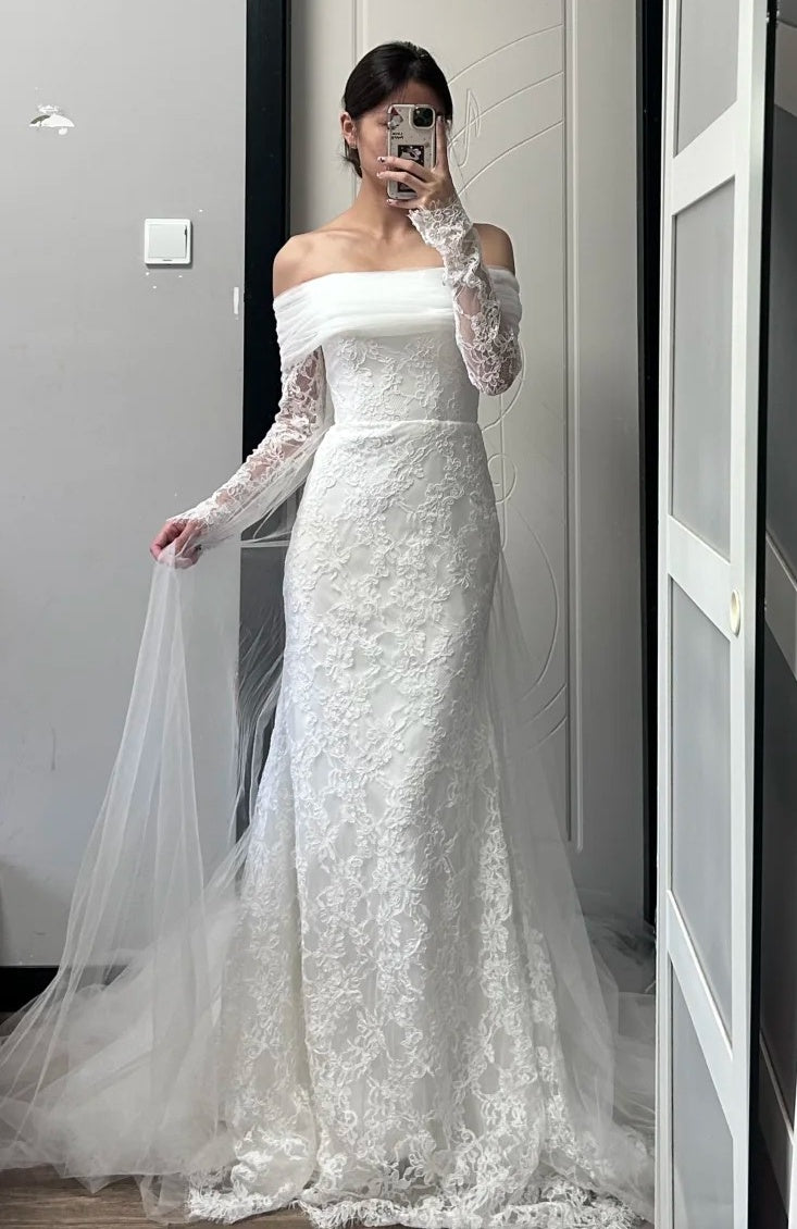Stunning Wedding Dress Off Shoulder Long Sleeves Pleated Wedding Dress  D4499