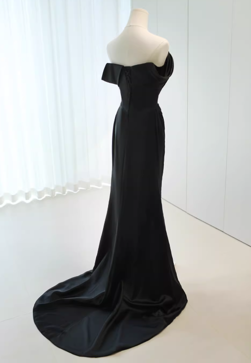 Minimalist Prom Dress Black Off Shoulder Pleated Gala Dress Evening Dress Formal Dress  D4525