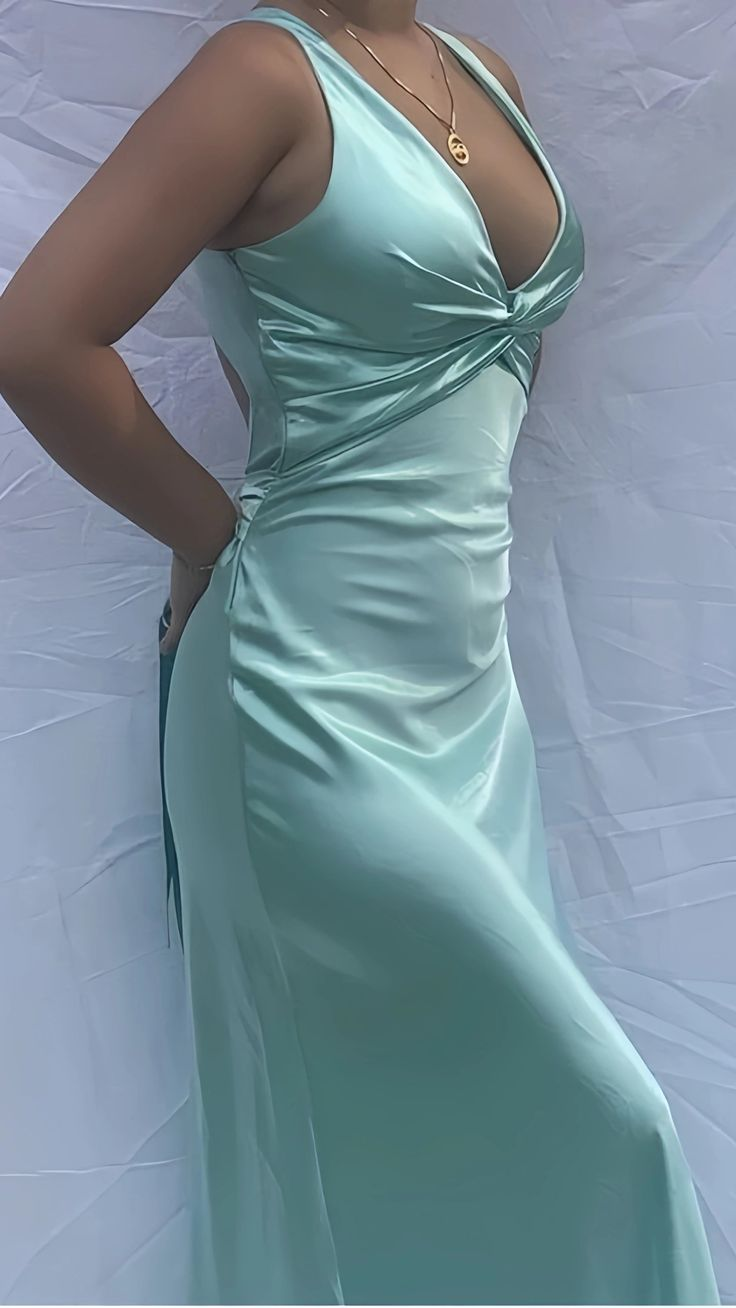 Elegant Purple V Neck Halter Sheath Satin Simple Long Prom Dress MD7638