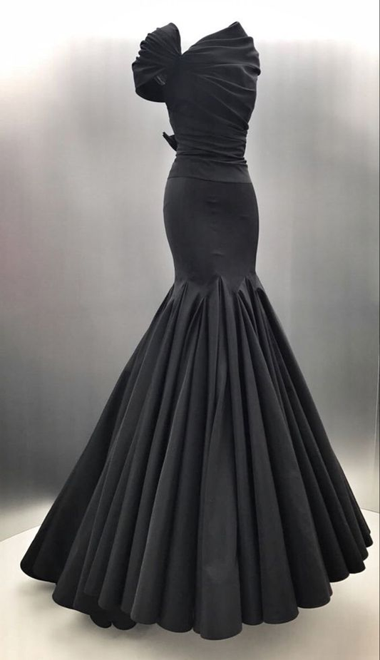 Robe de soirée longue noire élégante à épaules dénudées et style sirène MD7768
