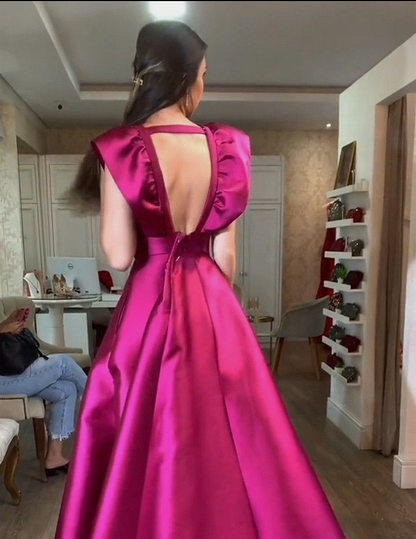 Robe de soirée longue fuchsia en satin à col en V et coupe trapèze MD7812