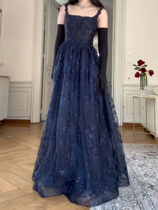 Robe de soirée longue en dentelle bleu marine à bretelles trapèze MD7844