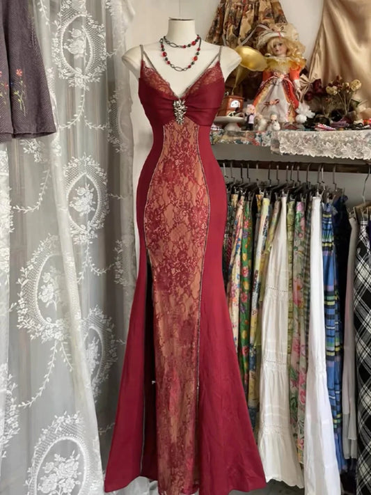 Robe de soirée longue style sirène bordeaux à col en V et dentelle, MD7906