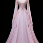 Robe de bal longue élégante rose à manches longues et coupe trapèze, D59