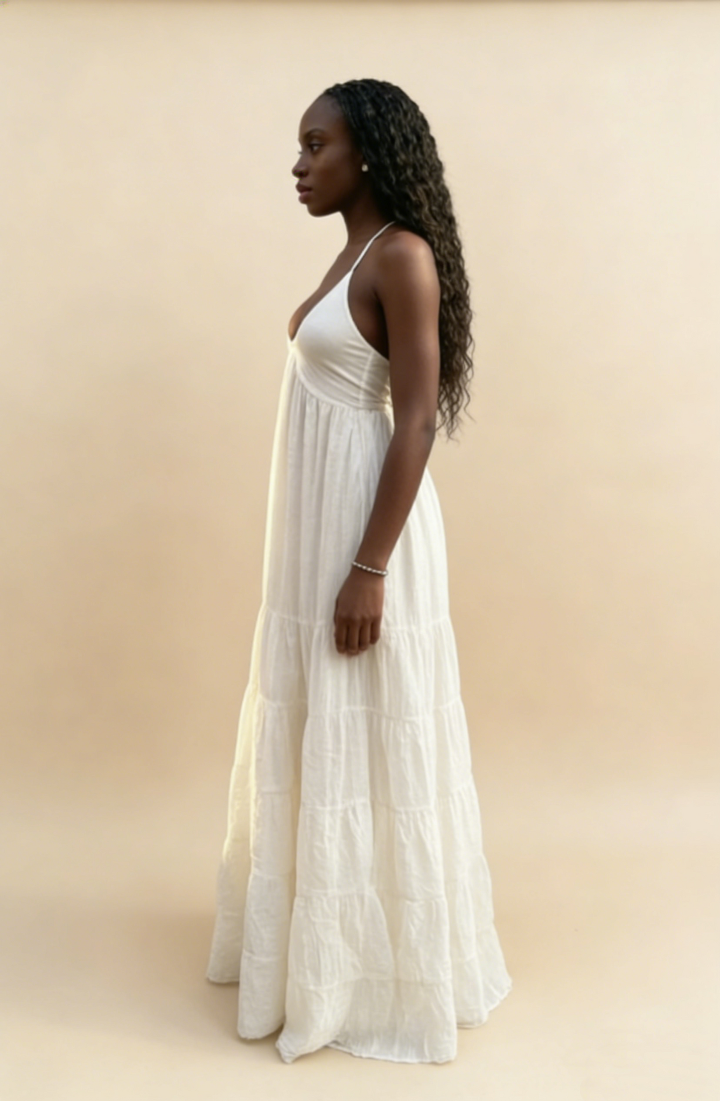 Hübsches weißes Neckholder-A-Linien-Chiffon-Lang-Partykleid, modisches Sommerkleid, D1015