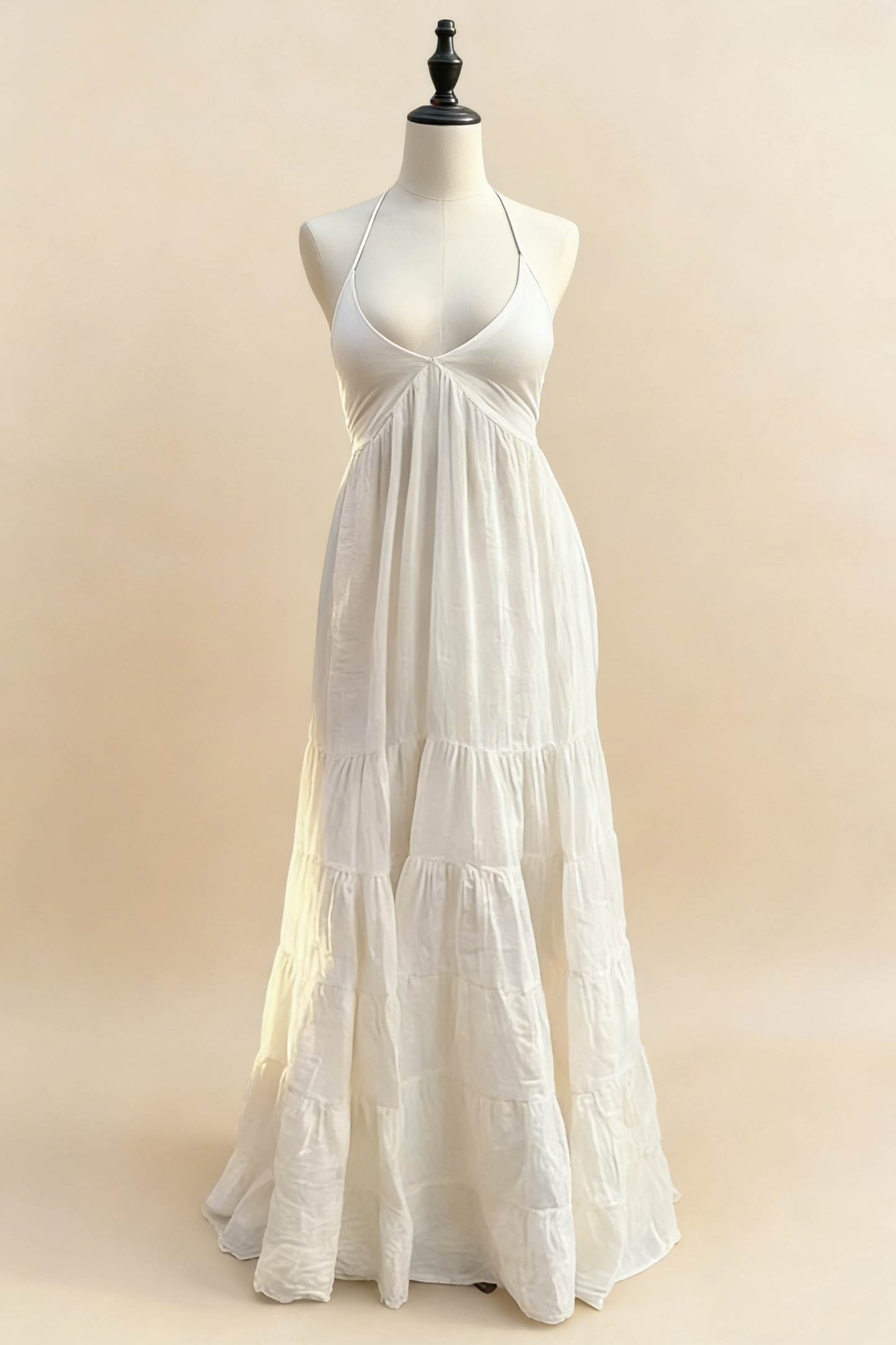 Hübsches weißes Neckholder-A-Linien-Chiffon-Lang-Partykleid, modisches Sommerkleid, D1015