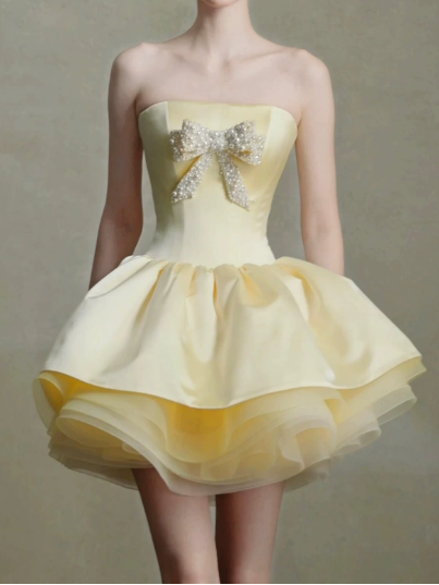 Charming Homecoming Dress Strapless Tulle Bowknot Pleated Short Prom Dress Back to School Outfits Party Dress  D6041