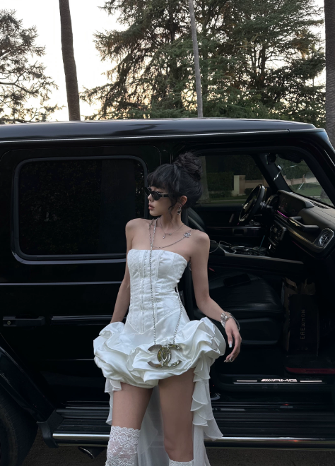 Fashionable Homecoming Dress Strapless Flouncing Short Prom Dress Back to School Outfits Party Dress  D6055