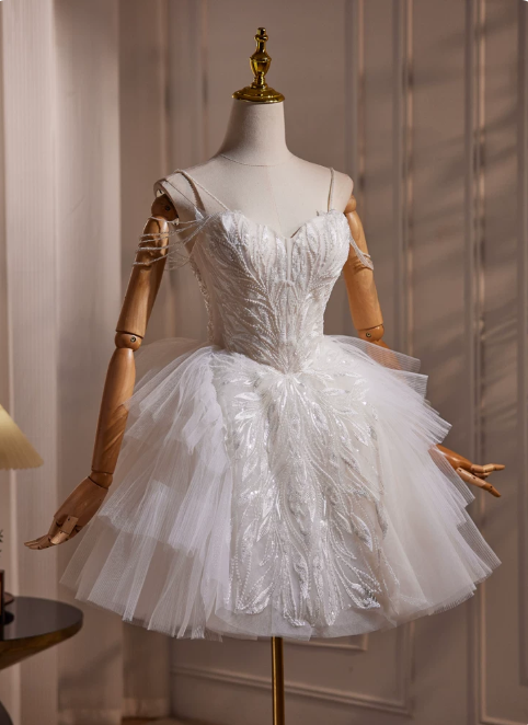 Dreamlike Homecoming Dress Spaghetti Strap Lace Short Prom Dress Back to School Outfits Party Dress  D6058