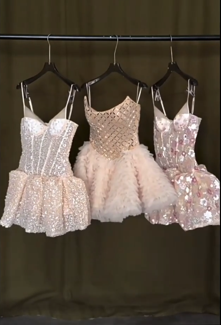 Chic Homecoming Dress Spaghetti Straps Sequins Pleated Short Prom Dress Back to School Outfits Party Dress  D6080