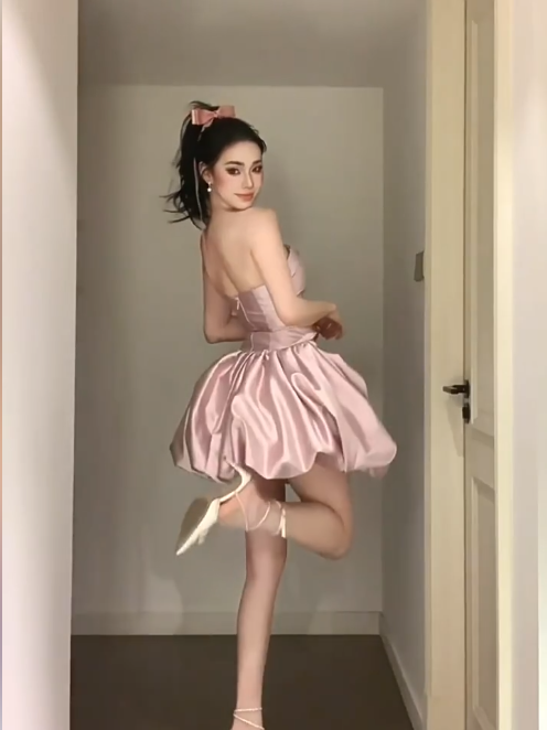 Sweet Homecoming Dress Strapless Pleated Short Prom Dress Back to School Outfits Party Dress  D6082