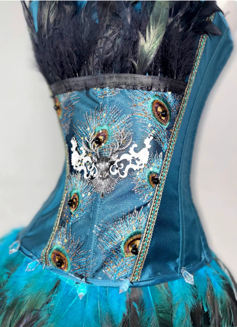 Chic Homecoming Dress Strapless Feather Embroidery Prom Dress Back to School Outfits Party Dress  D6117