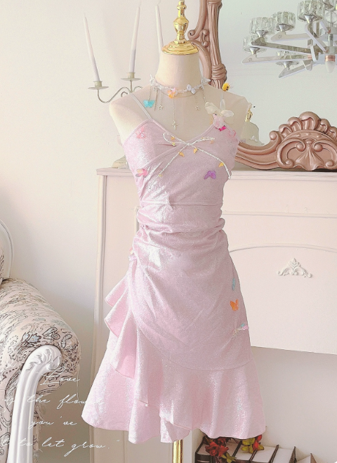 Cuteute Homecoming Dress Spaghetti Straps Sequins Pleated Prom Dress Back to School Outfits Party Dress  D6119