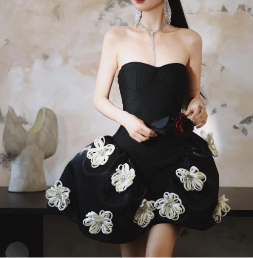 Fashionable Homecoming Dress Strapless Flowers Tulle Prom Dress Back to School Outfits Party Dress  D6166